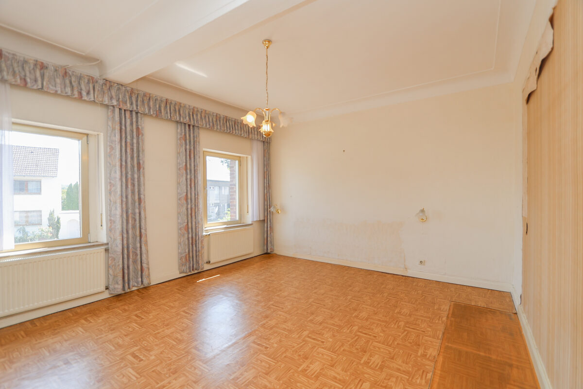 Schlafzimmer nach der Entrümpelung, leer